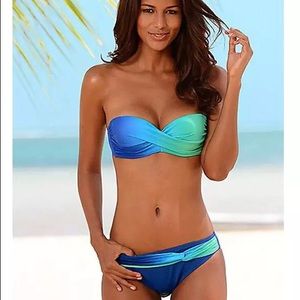 ✨Azure Blue & Turquoise Bandeau Bikini✨